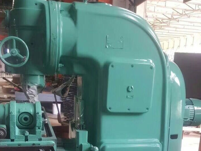 机械设备翻新的工程 机械设备翻新的工程