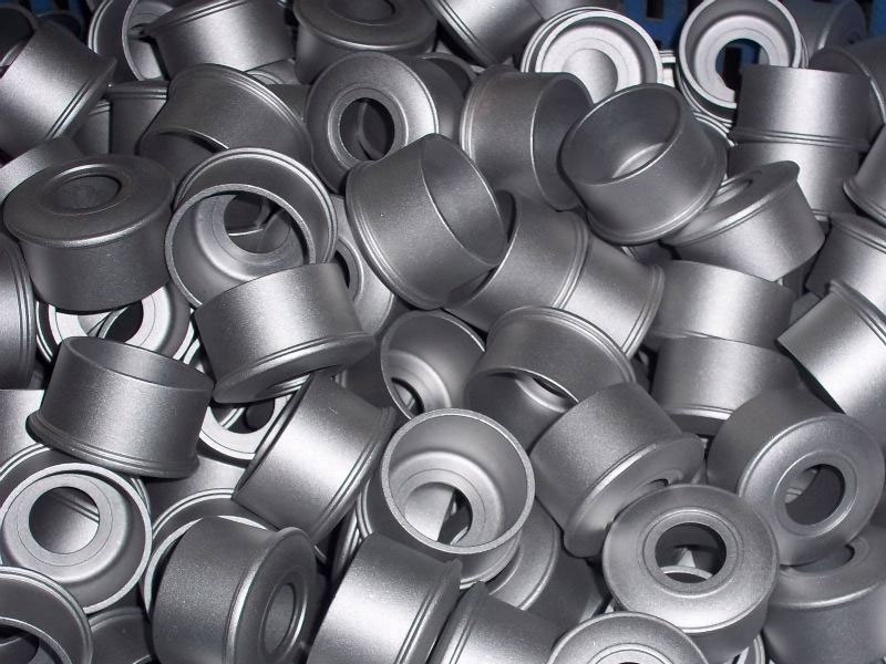 在能源紧缺的今天,翻新不仅具有深远的现实意义